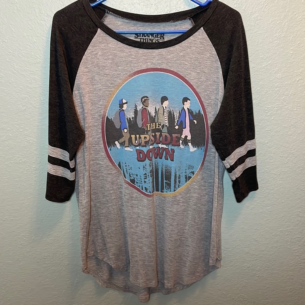 🛍 Stranger Things Shirt